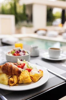 Divani Escape- Adults only fotoğrafı