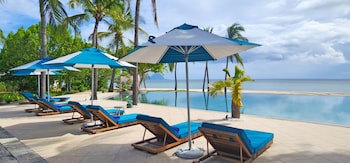 Maradiva Villas Resort & Spa