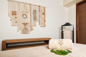 Maradiva Villas Resort & Spa