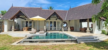 Maradiva Villas Resort & Spa