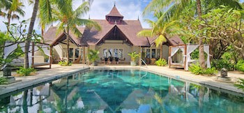 Maradiva Villas Resort & Spa