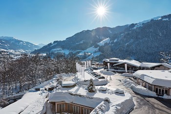 Grand Tirolia Hotel Kitzbuhel, Curio Collection By Hilton
