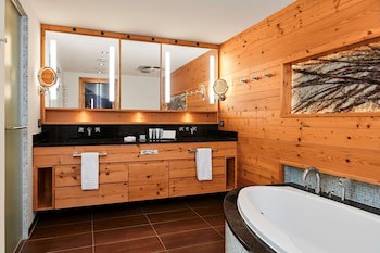 Grand Tirolia Hotel Kitzbuhel, Curio Collection By Hilton