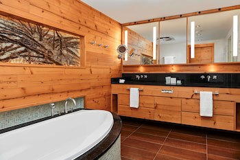 Grand Tirolia Hotel Kitzbuhel, Curio Collection By Hilton