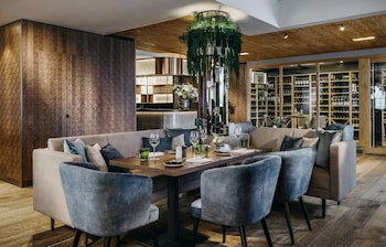 Grand Tirolia Hotel Kitzbuhel, Curio Collection By Hilton