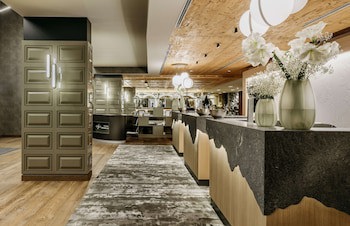 Grand Tirolia Hotel Kitzbuhel, Curio Collection By Hilton