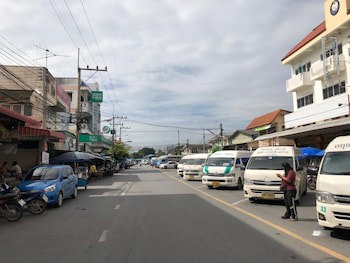 Ayothaya Hotel
