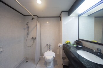The Imperial Hotel And Convention Centre Phitsanulok