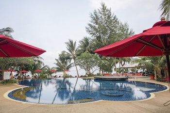 Centara Koh Chang Tropicana Resort