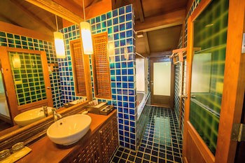 Centara Koh Chang Tropicana Resort