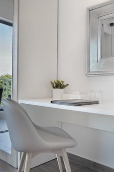 Plaza Regency Hotels