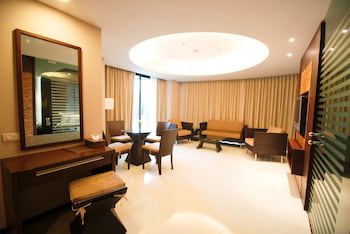 Tara Mantra Cha Am Resort