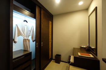 Tara Mantra Cha Am Resort