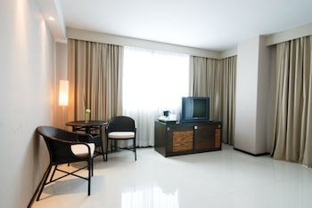 Tara Mantra Cha Am Resort