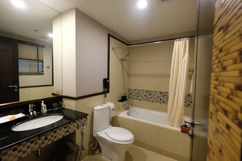 Tara Mantra Cha Am Resort
