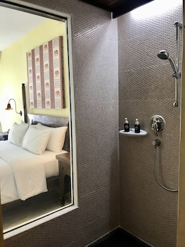 Ao Nang Colors Hotel - Aonang Beach