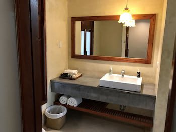 Ao Nang Colors Hotel - Aonang Beach