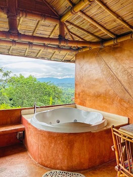 Phu Chaisai Chiang Rai Mountain Resort