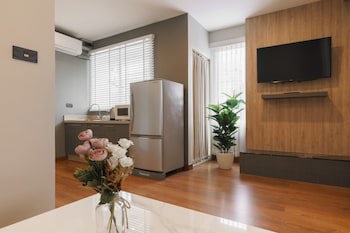 Icheck Inn Residence Soi 2