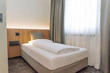Heinhotel Vienna Airport