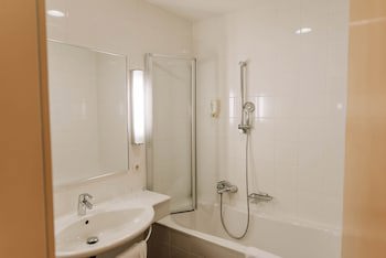 Heinhotel Vienna Airport