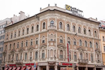 Centrooms House