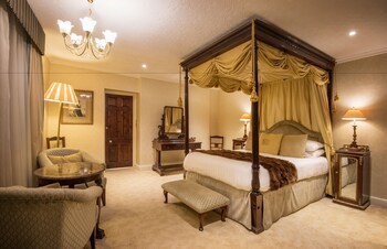 Royal Castle Hotel