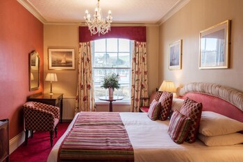Royal Castle Hotel