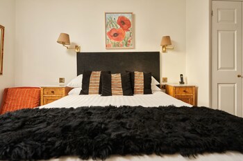 Royal Castle Hotel