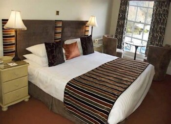 Royal Castle Hotel