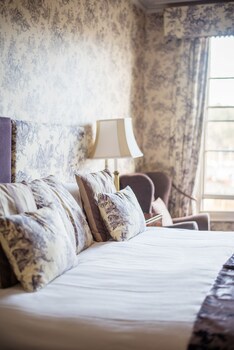 Royal Castle Hotel