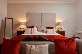 Royal Castle Hotel