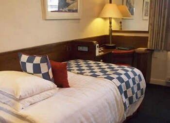 Royal Castle Hotel