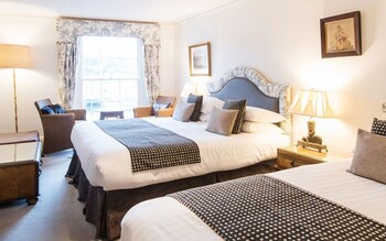 Royal Castle Hotel