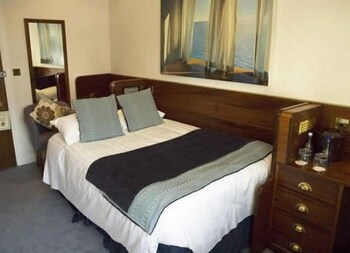 Royal Castle Hotel