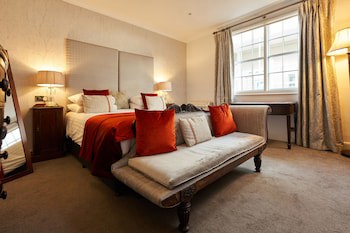 Royal Castle Hotel