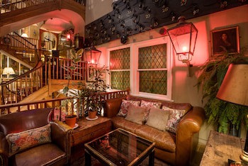 Royal Castle Hotel