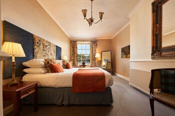 Royal Castle Hotel