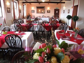 The West Country Inn