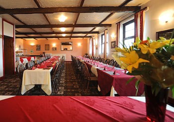 The West Country Inn