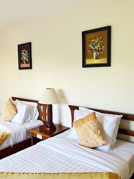 Riverhouse Resort