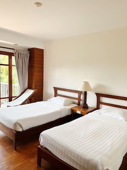Riverhouse Resort
