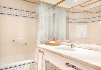 Muthu Oura Praia Hotel