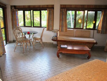Raina Holiday Accommodation