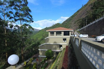 Abad Copper Castle