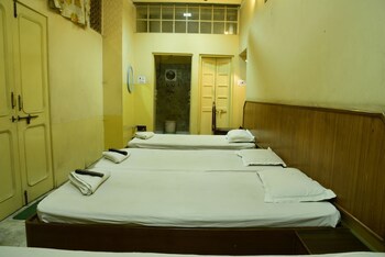 Bani Park Hotel
