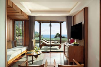 Avani Ao Nang Cliff Krabi Resort