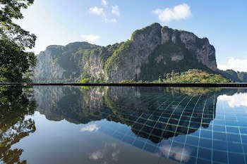 Avani Ao Nang Cliff Krabi Resort