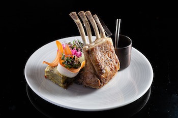 Cape Sienna Gourmet Hotel & Villas