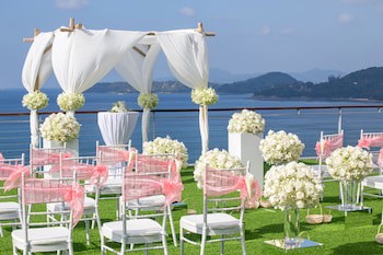 Cape Sienna Gourmet Hotel & Villas